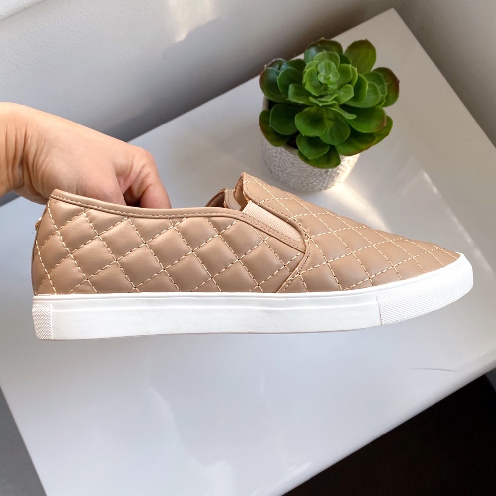 🍂 TAN QUILTED FAUX LEATHER PLATFORM CASUAL SNEAKERS! - Picture 4 of 17